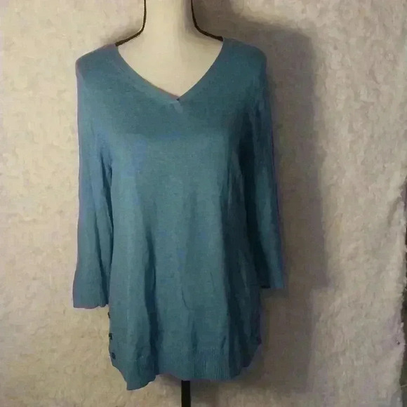 Soft Side-Button 3/4-Sleeve Pullover Size L - Picture 2 of 9